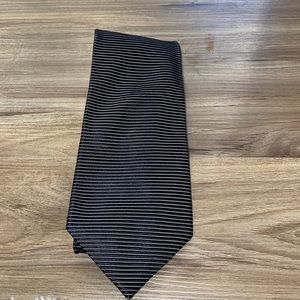 Roundtree & Yorke Mens Designer Necktie